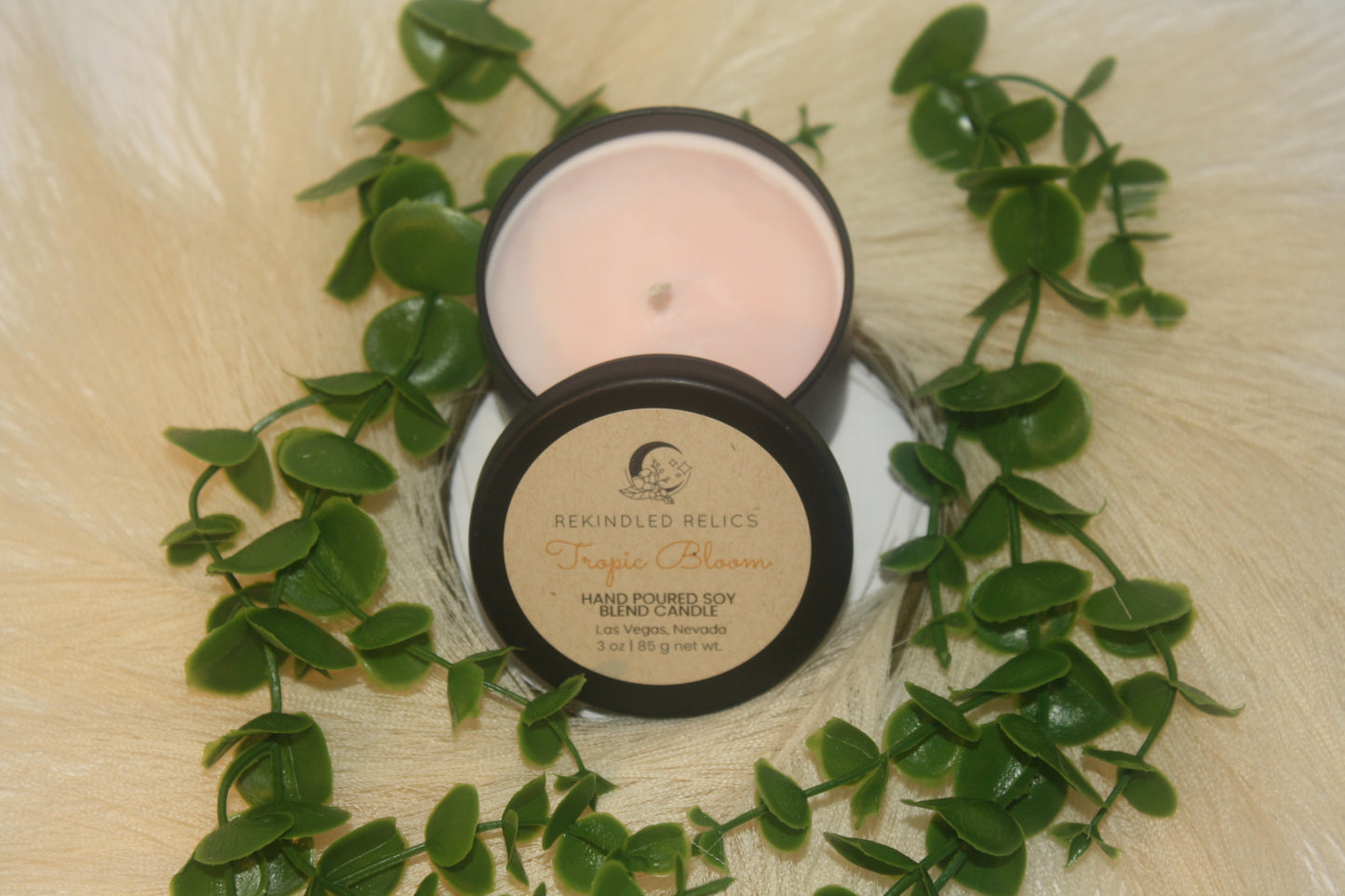 Tropic Bloom| 3 oz Petite Relics | Black Tin