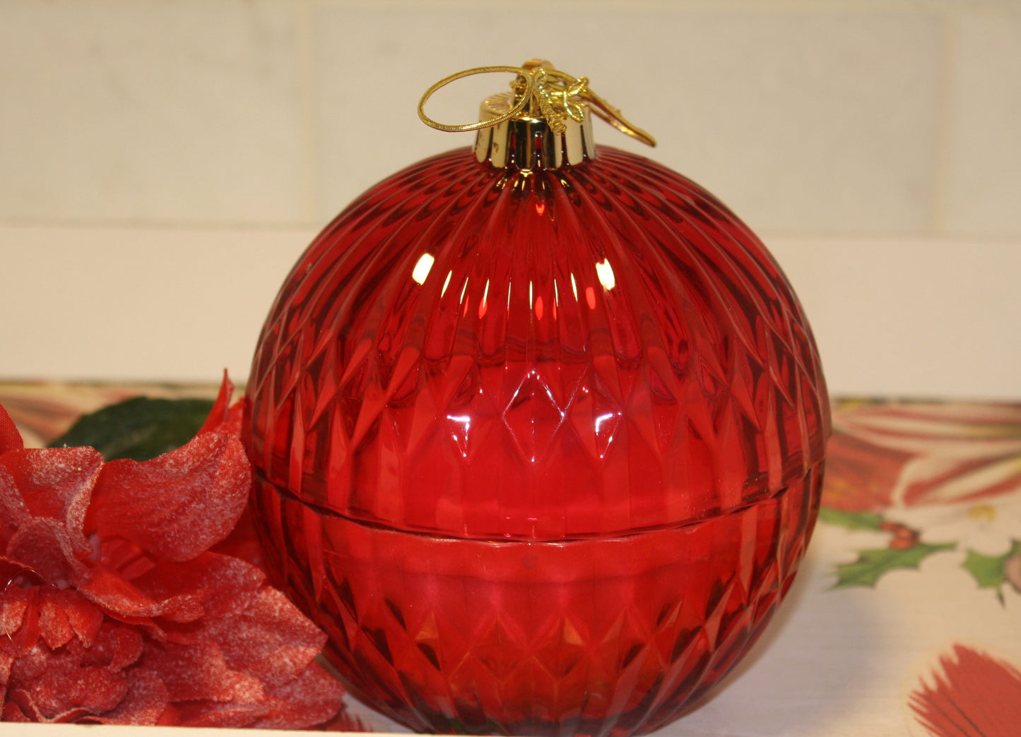 Mistletoe | 10 oz Red Glass Ornament Relic